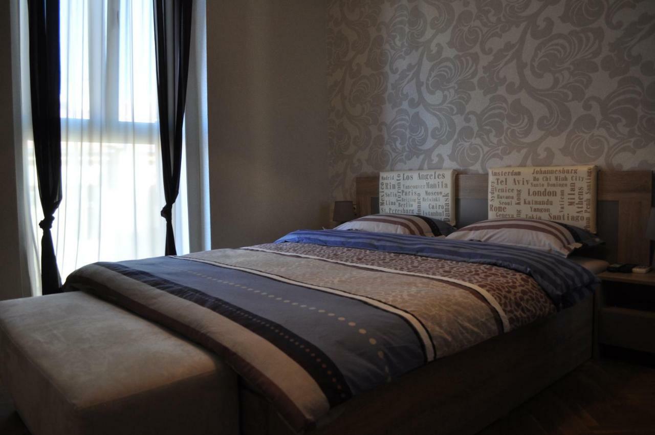 Sofia Central Pretty Apartment Bagian luar foto