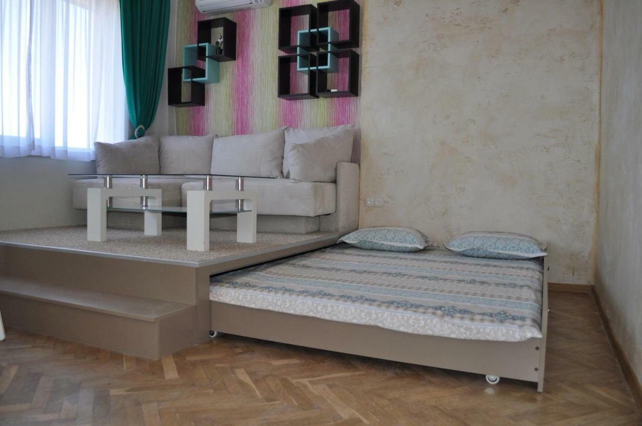 Sofia Central Pretty Apartment Bagian luar foto
